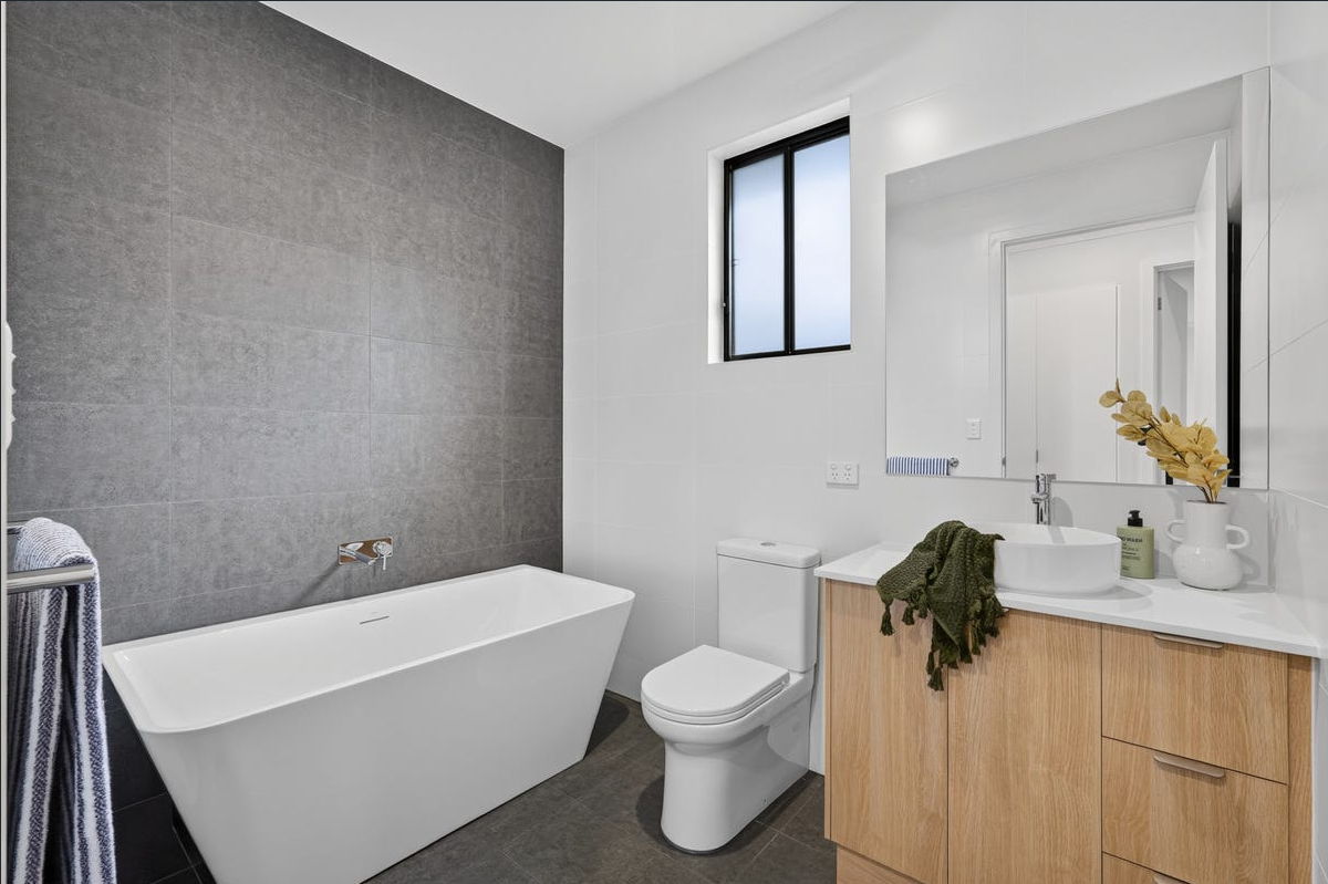 FOR RENT | MODERN 3-BEDROOM HOME IN PARA HILLS SA 5096