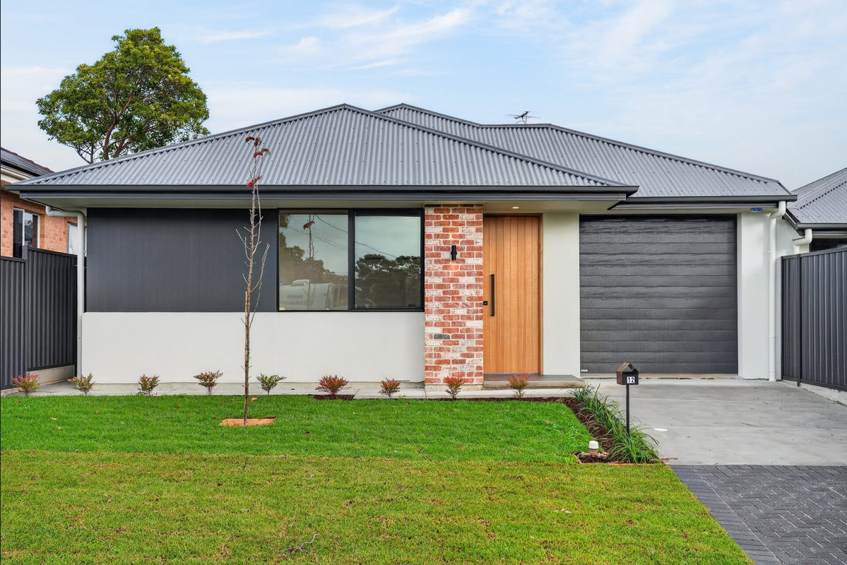 FOR RENT | MODERN 3-BEDROOM HOME IN PARA HILLS SA 5096